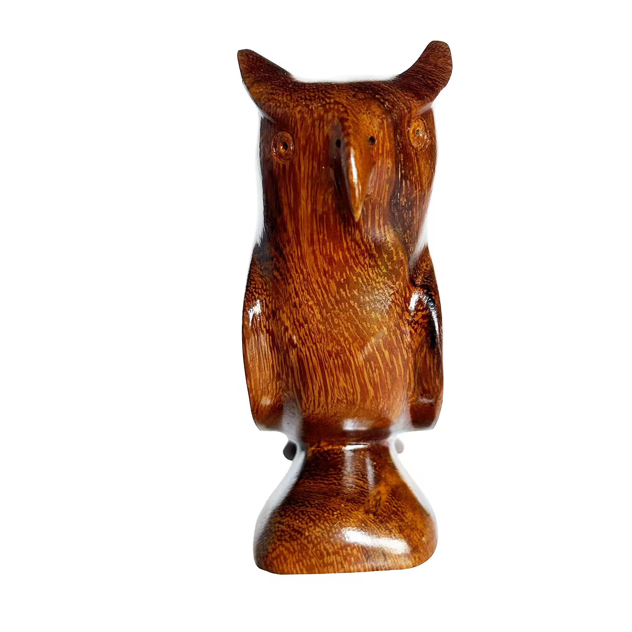Owl, hand-carved reclaimed wood, handmade Costa Rica souvenir (detail 2)