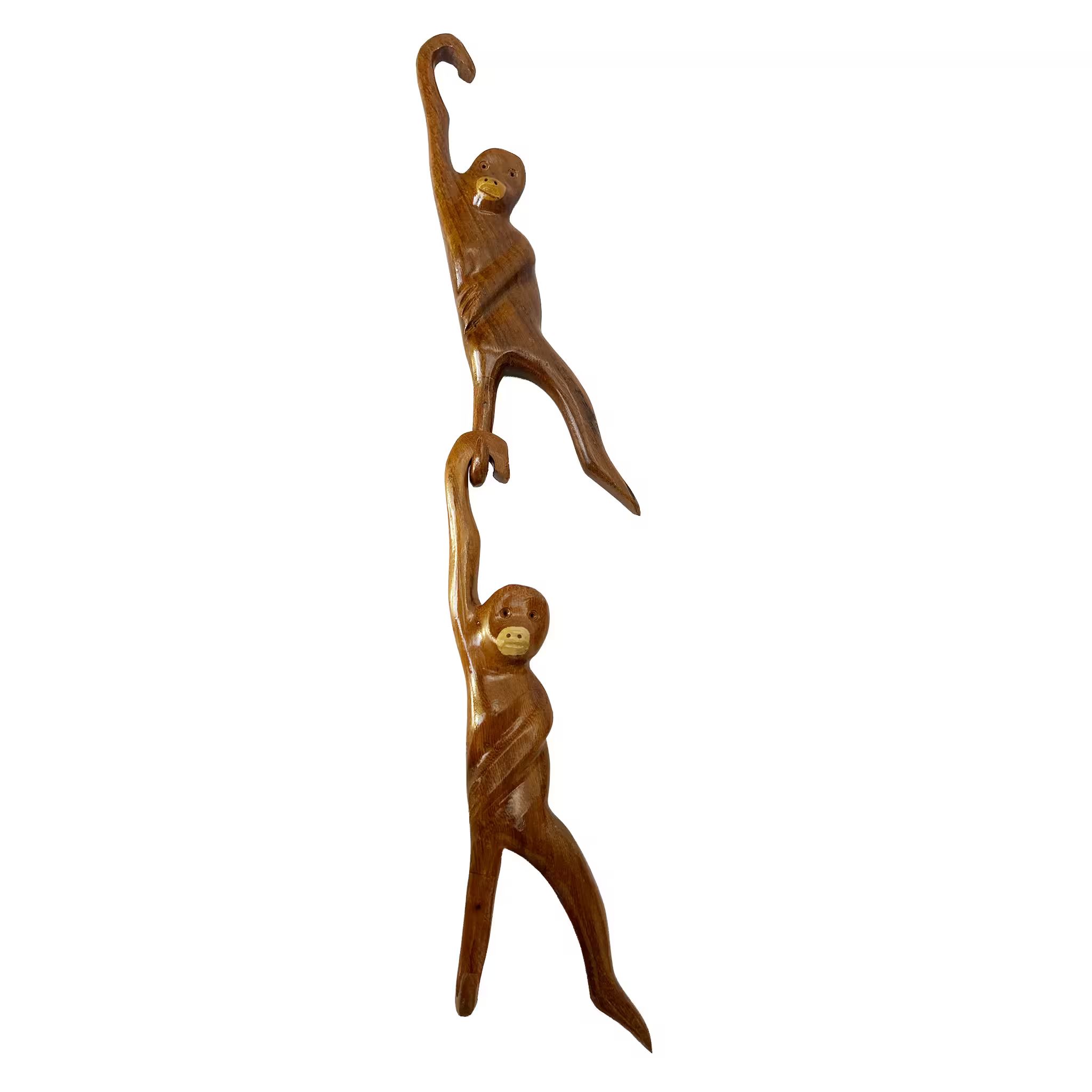 Monos colgantes, tallada a mano en madera recuperada, souvenir artesanal de Costa Rica (detalle 1)